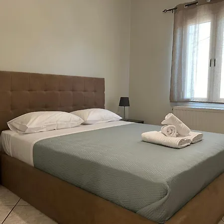 The Gem Apartment Límni