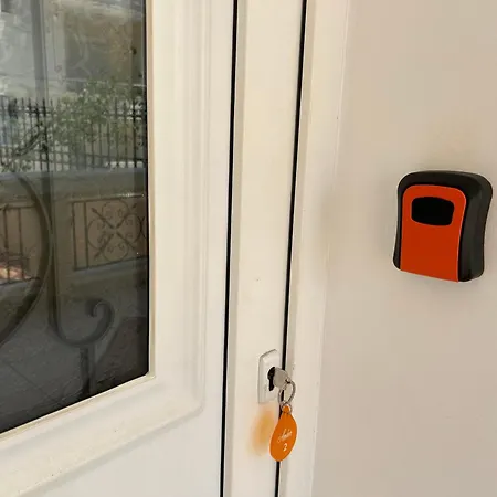 The Gem شقة Límni